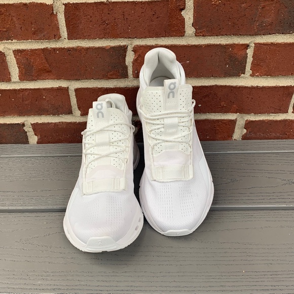 On Running Cloudnova Sneakers - Picture 5 of 14